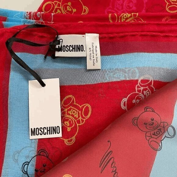 🐻 NWT MOSCHINO Iconic Teddy Bear Print Luxe Red Silk Scarf MSRP $245 - Picture 14 of 16
